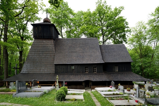 Požár dřevěného kostela Božího Těla v Gutech na Těšínsku